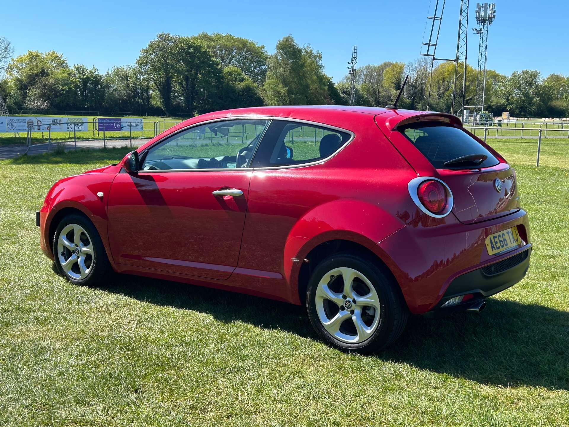 Alfa Romeo Mito view 7