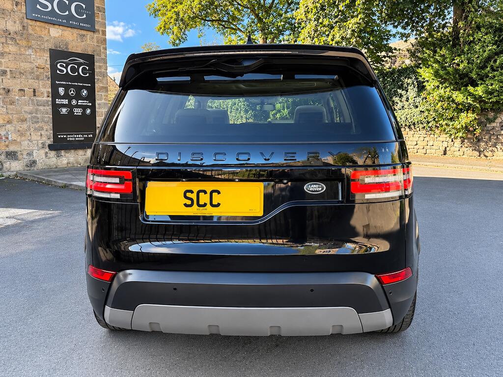 Land Rover Discovery view 7