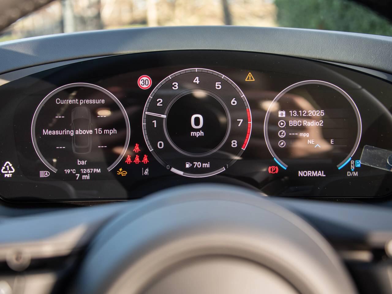Porsche Cayenne view 47