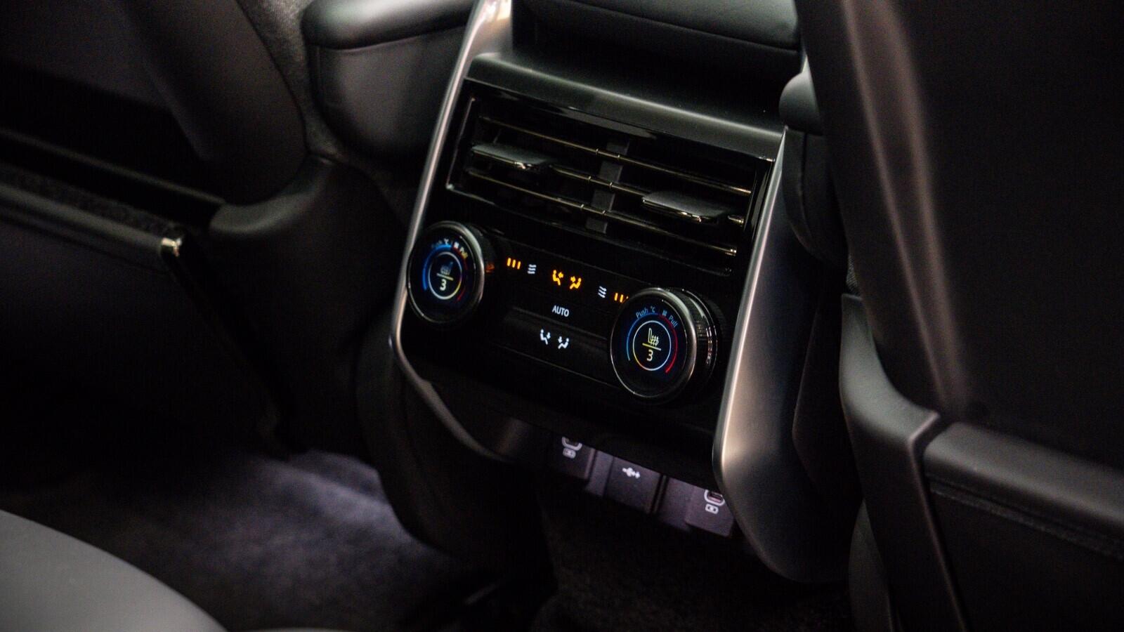 Land Rover Range Rover view 10