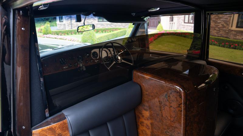 Rolls-Royce Phantom view 23