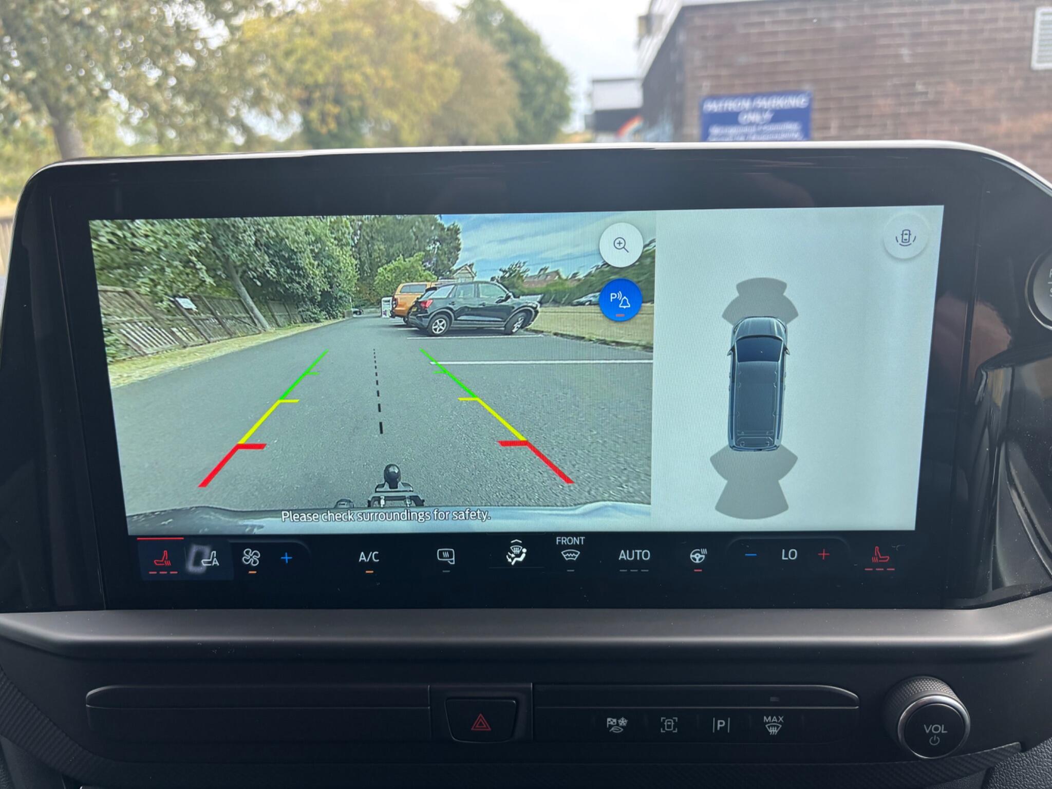 Ford Transit Custom view 17
