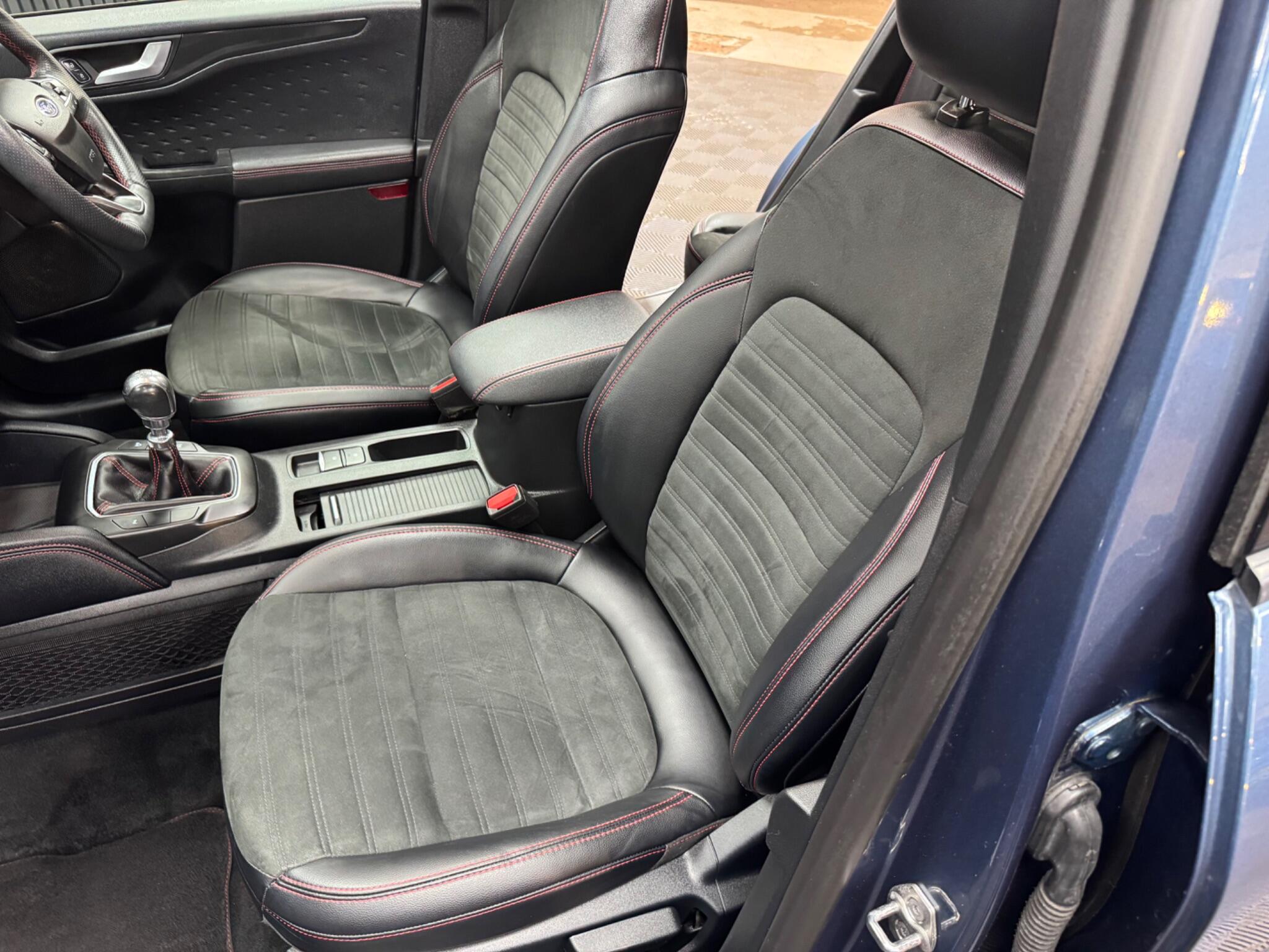 Ford Kuga view 12