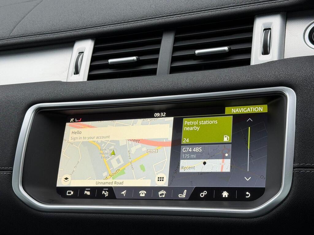 Land Rover Range Rover Evoque view 37