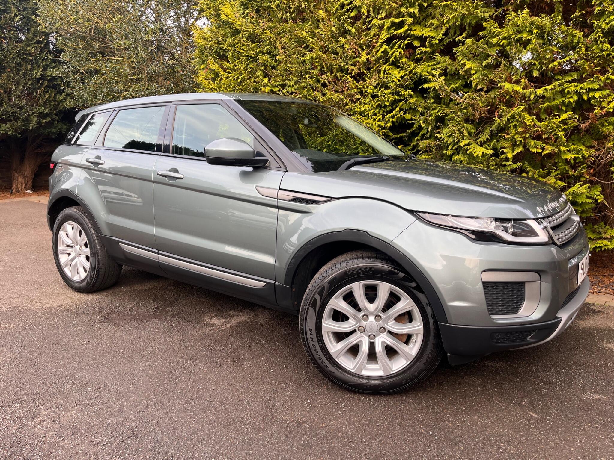 Land Rover Range Rover Evoque view 20
