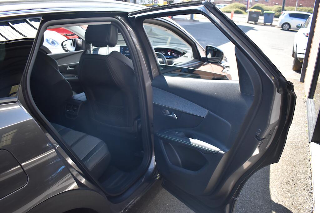 Peugeot 3008 view 30