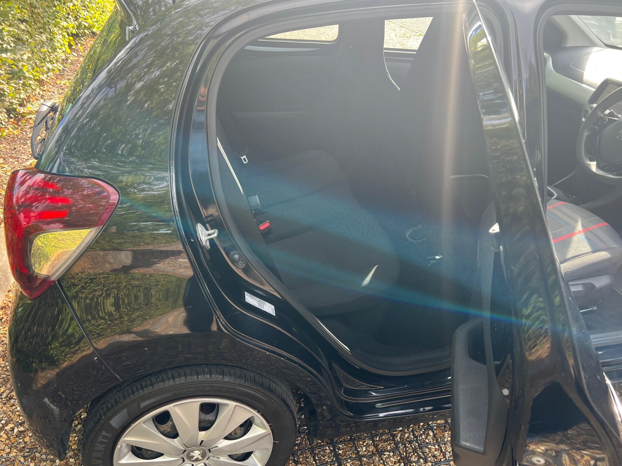 Peugeot 108 view 29