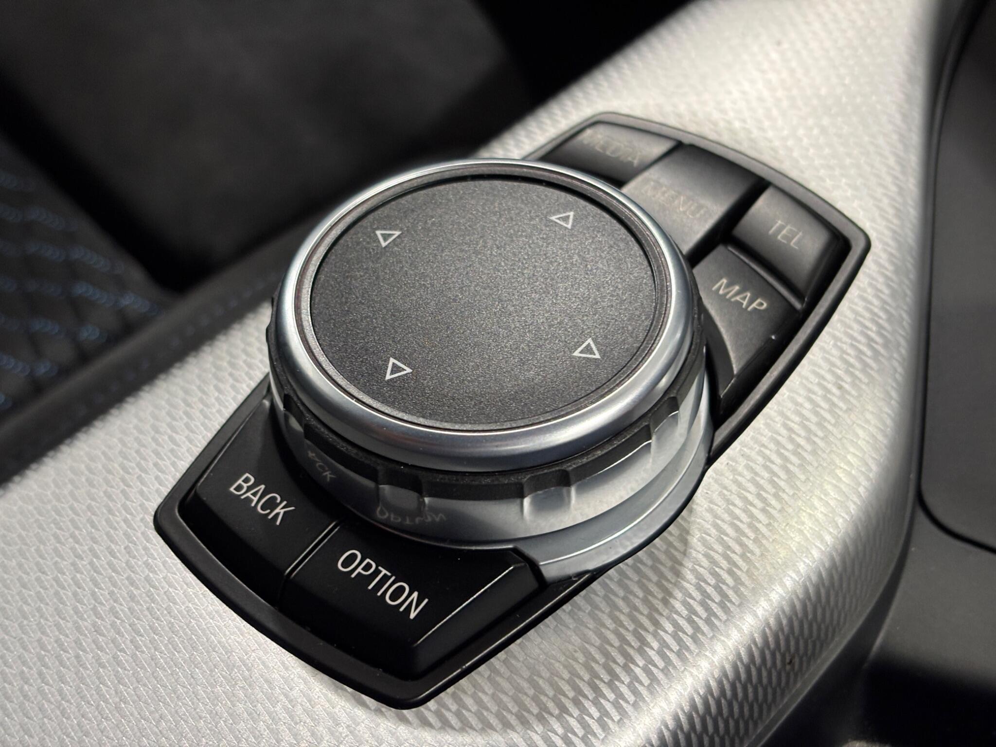 BMW 1 Series view 34