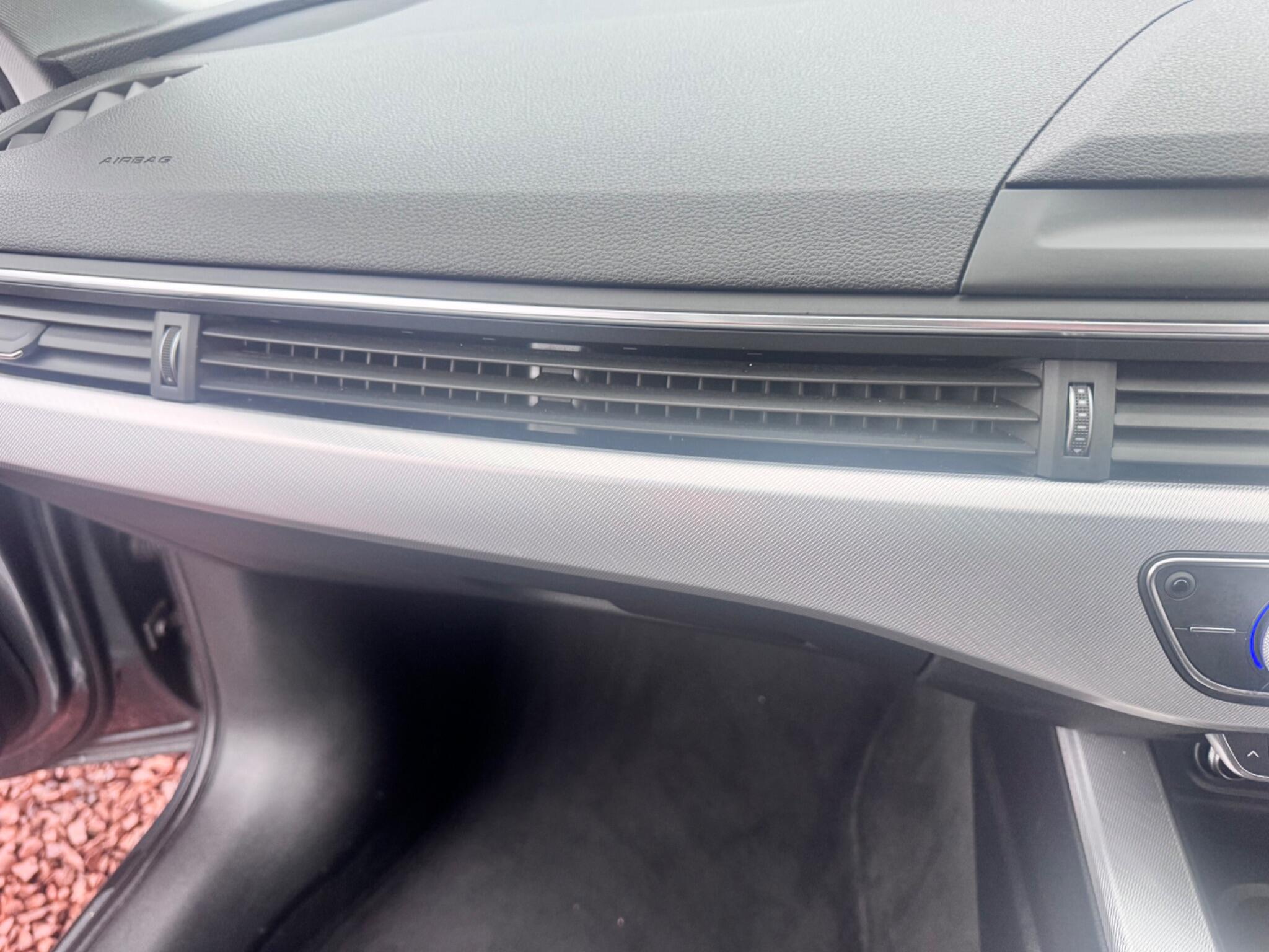 Audi A4 view 36