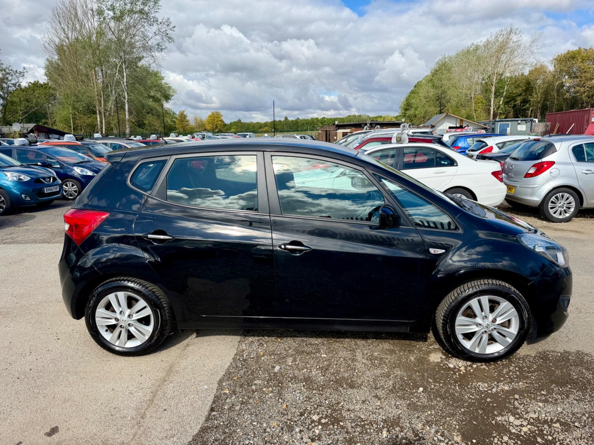 Hyundai Ix20 view 18