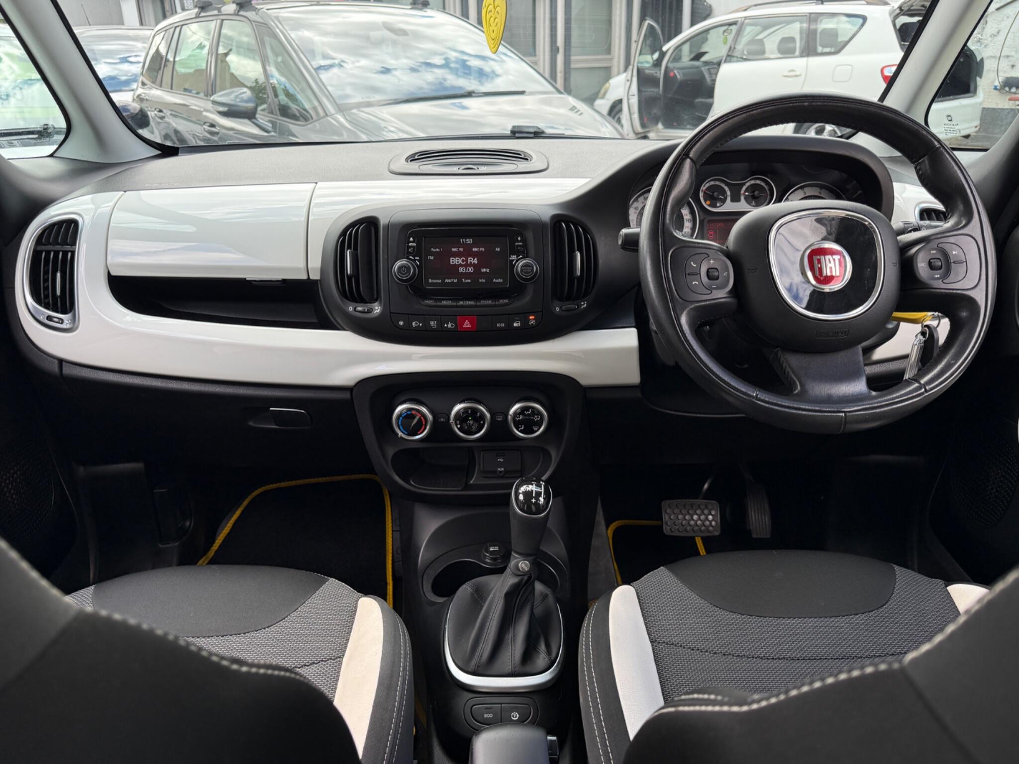 Fiat 500L - Image 52