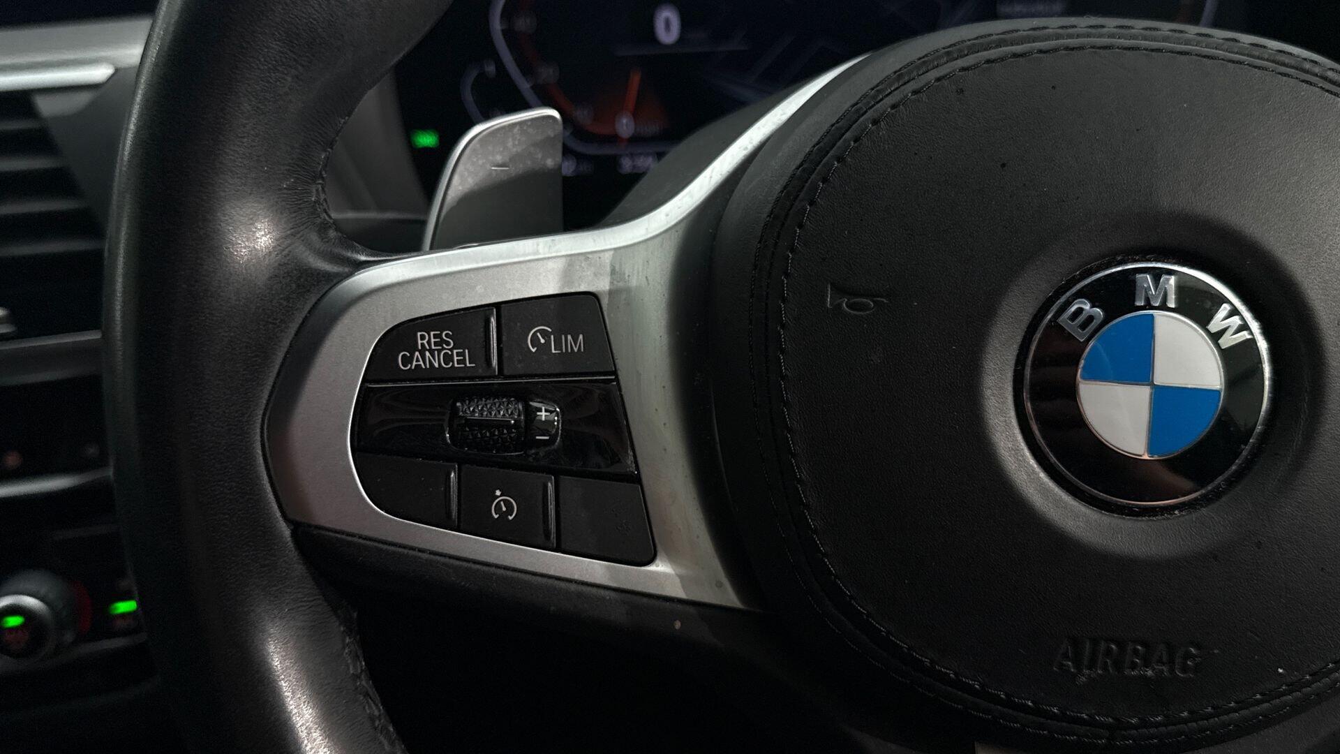 BMW X4 view 17