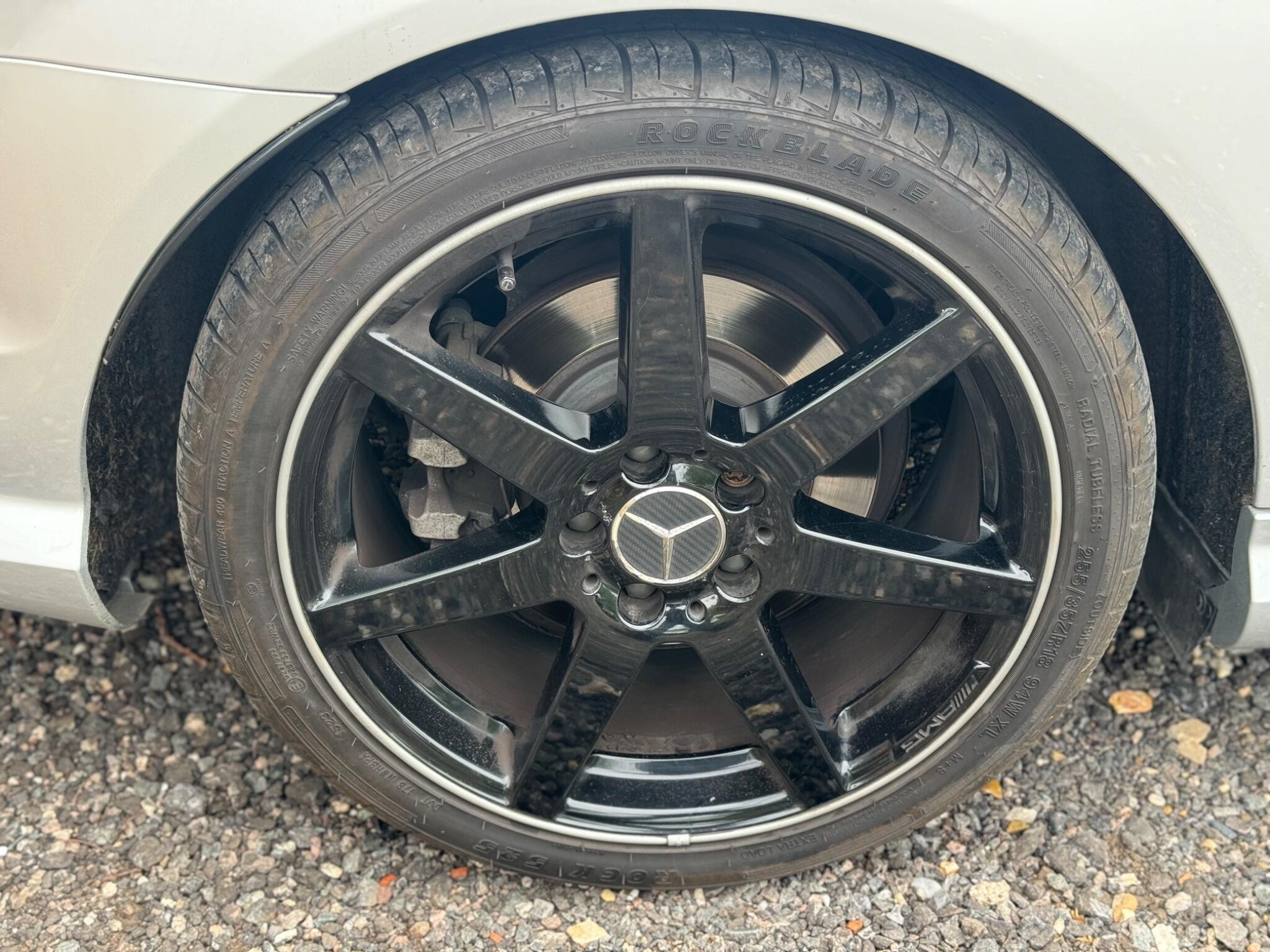 Mercedes-Benz C-Class view 36
