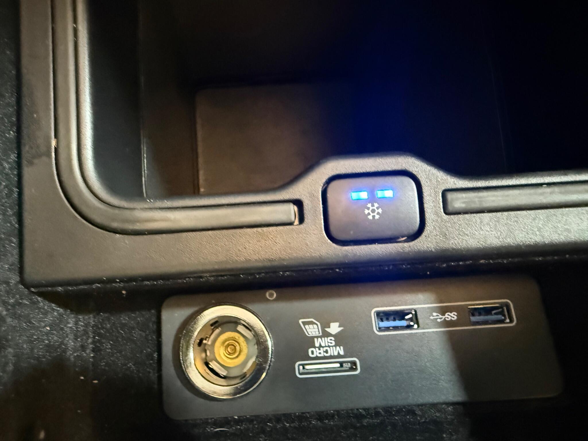 Land Rover Range Rover Sport view 31