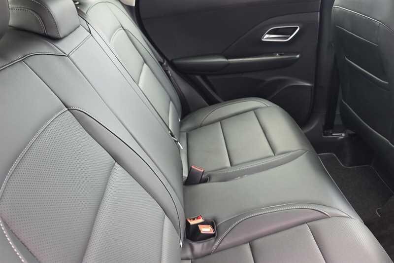 MG ZS view 29