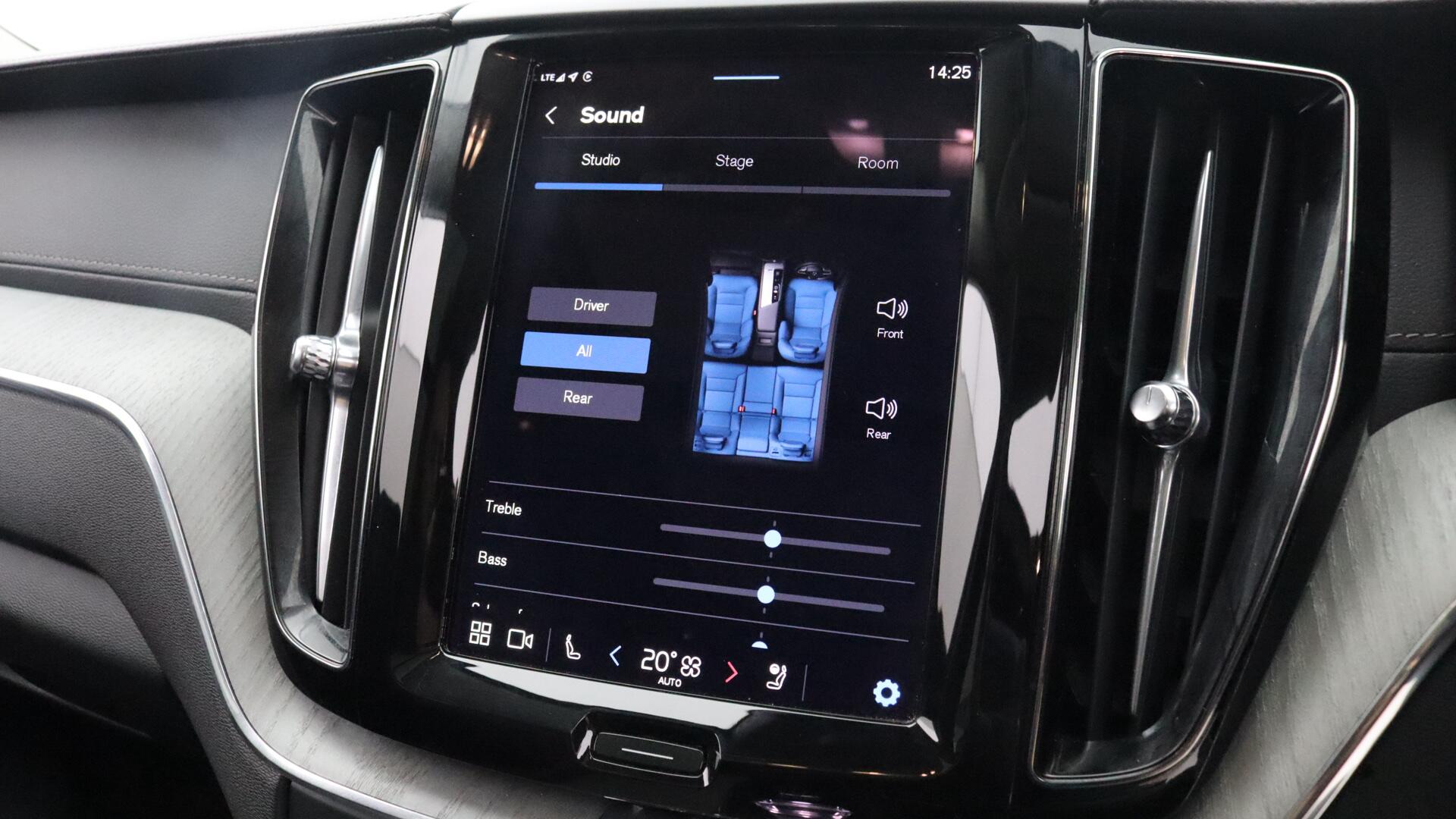 Volvo XC60 view 35