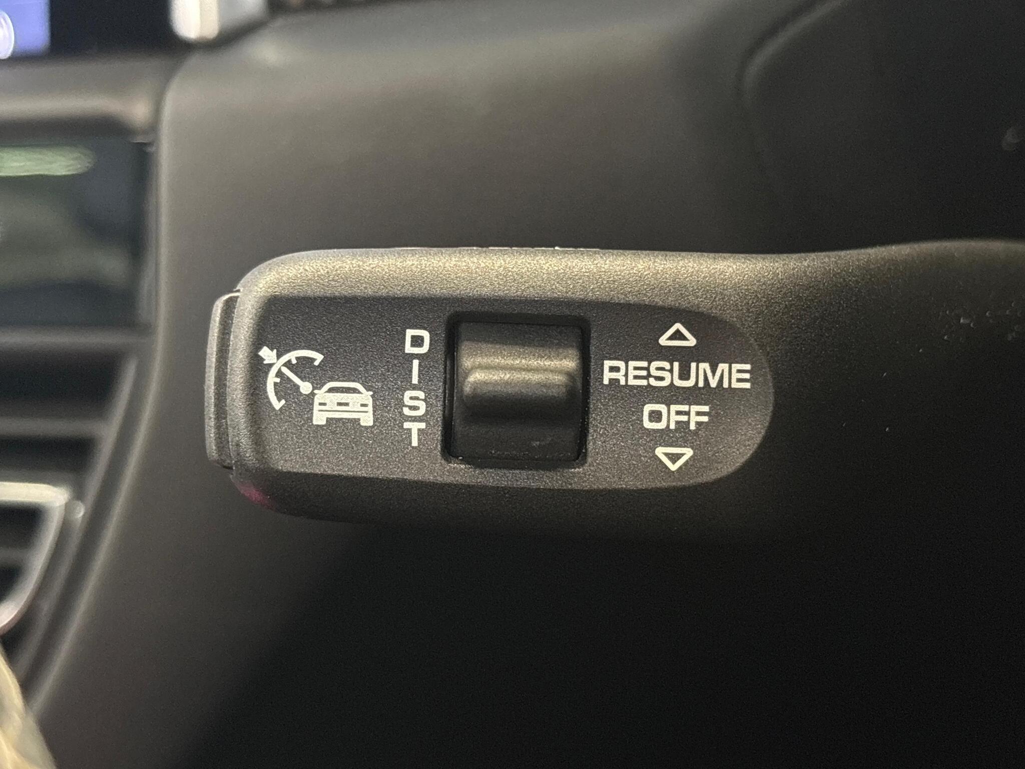 Porsche Macan view 39