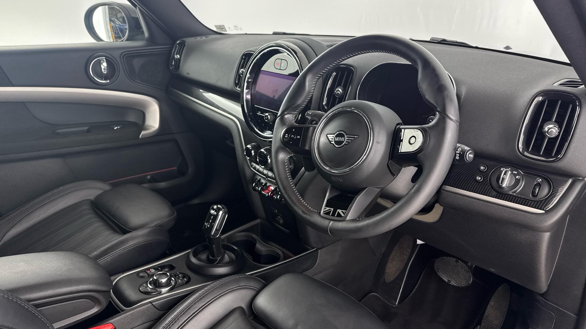 MINI Countryman view 9