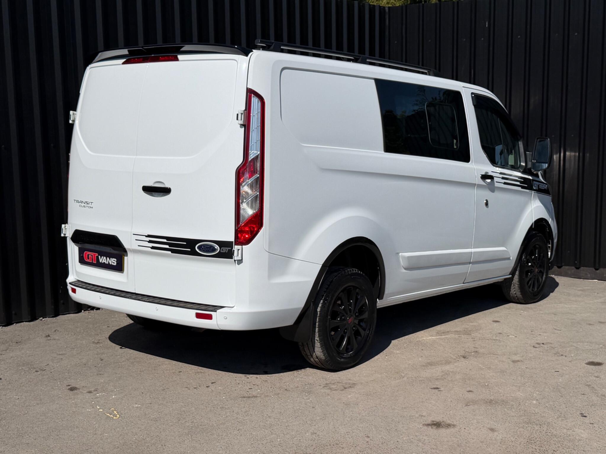 Ford Transit Custom view 18
