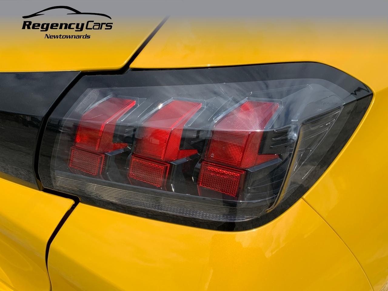 Peugeot 208 view 42