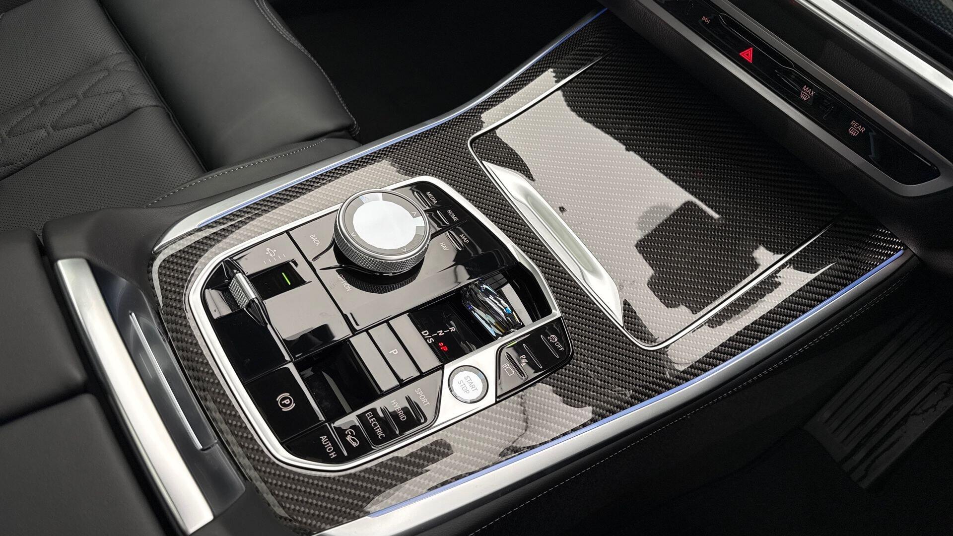 BMW X5 view 10