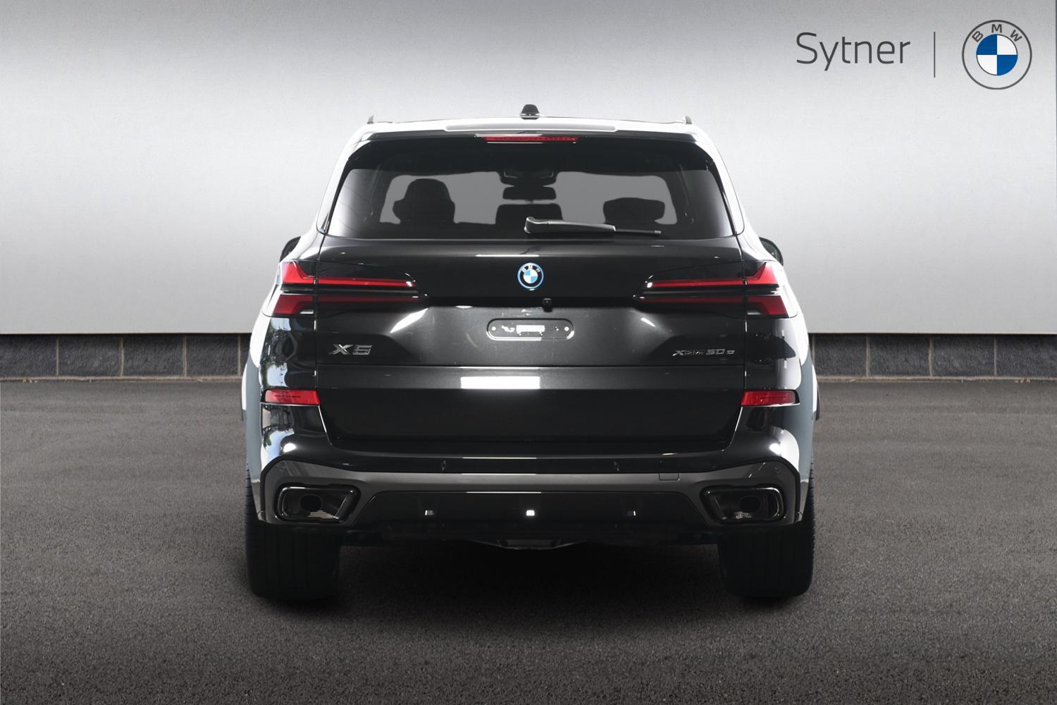 BMW X5 view 15