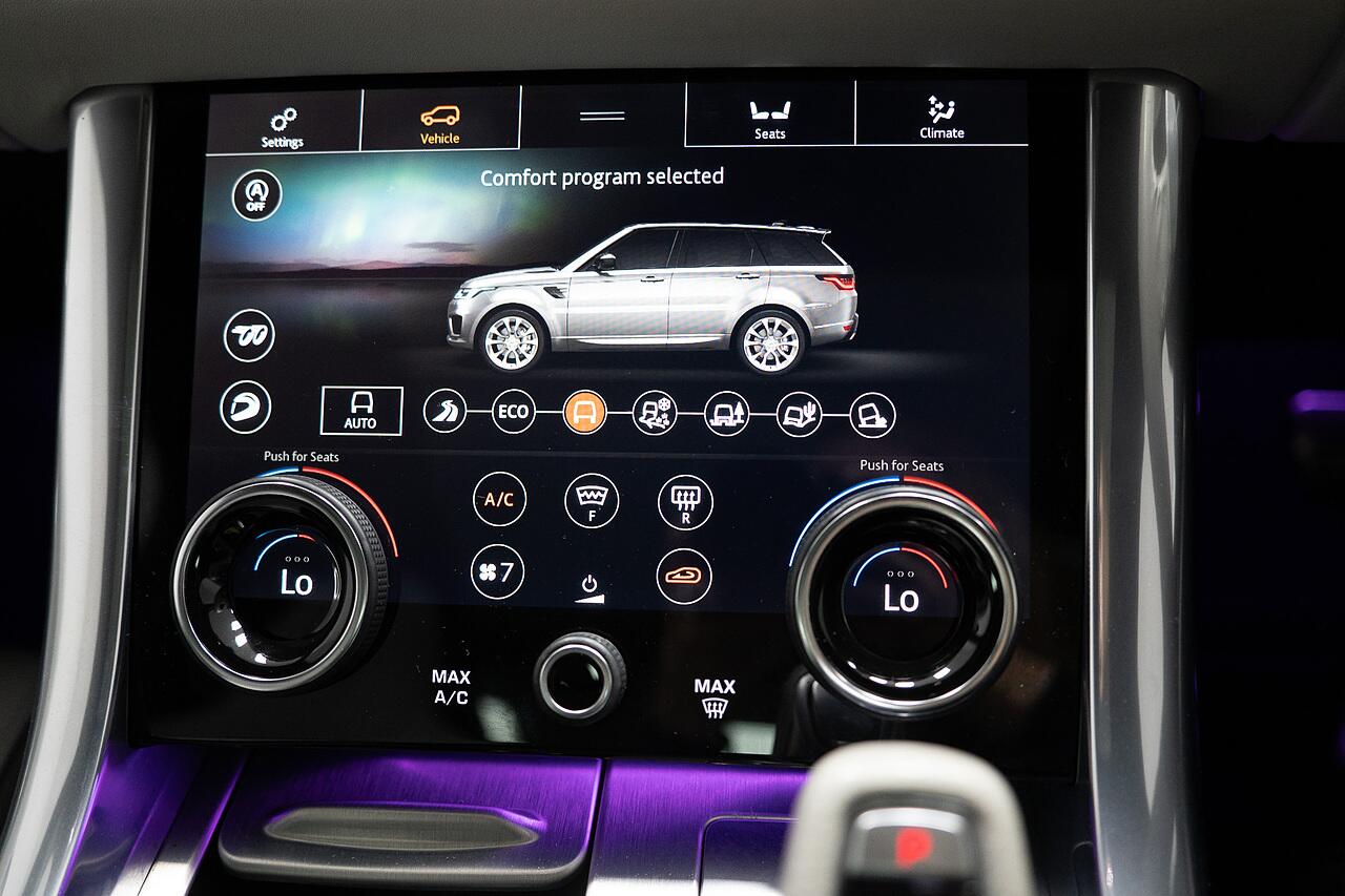 Land Rover Range Rover Sport view 22