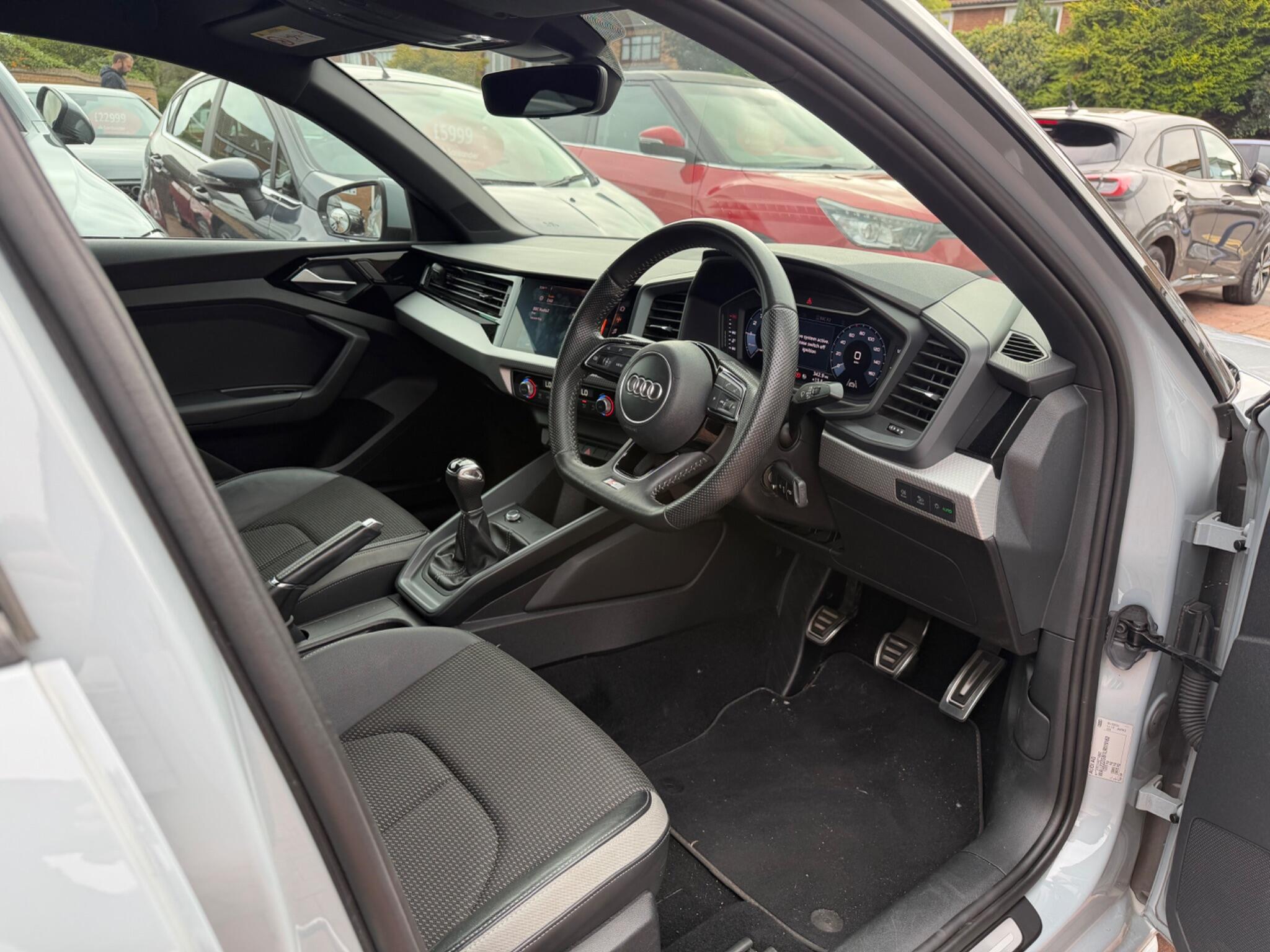 Audi A1 view 34