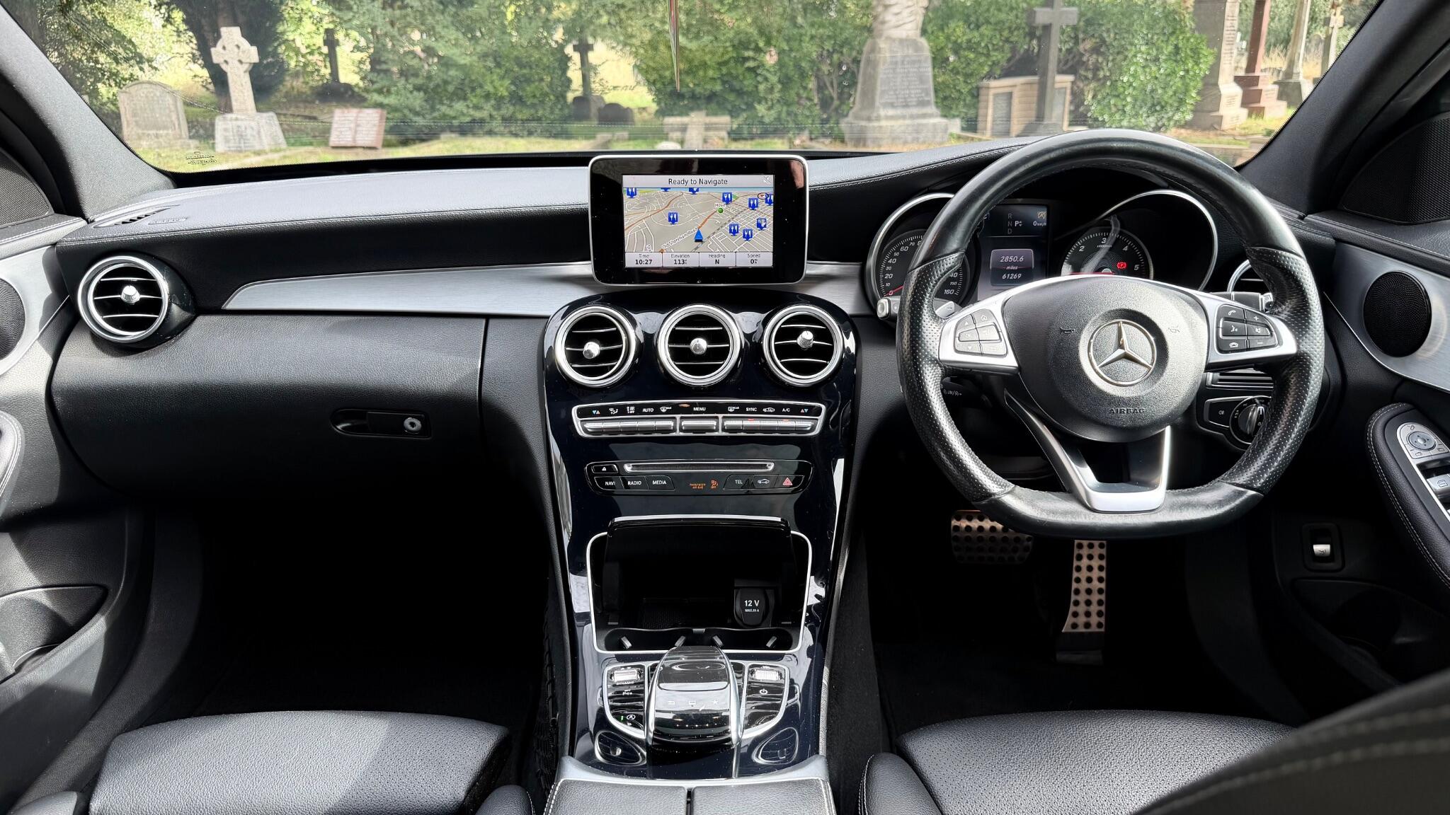 Mercedes-Benz C-Class view 25