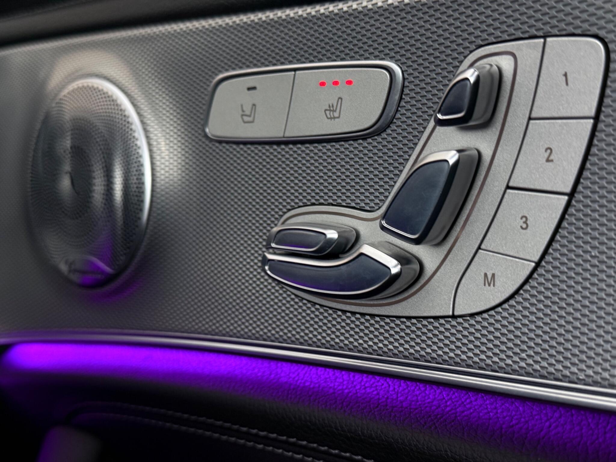 Mercedes-Benz E-Class view 21