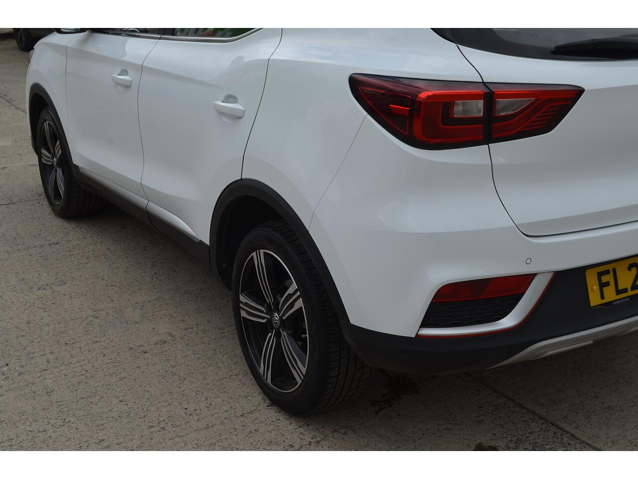 MG ZS view 42