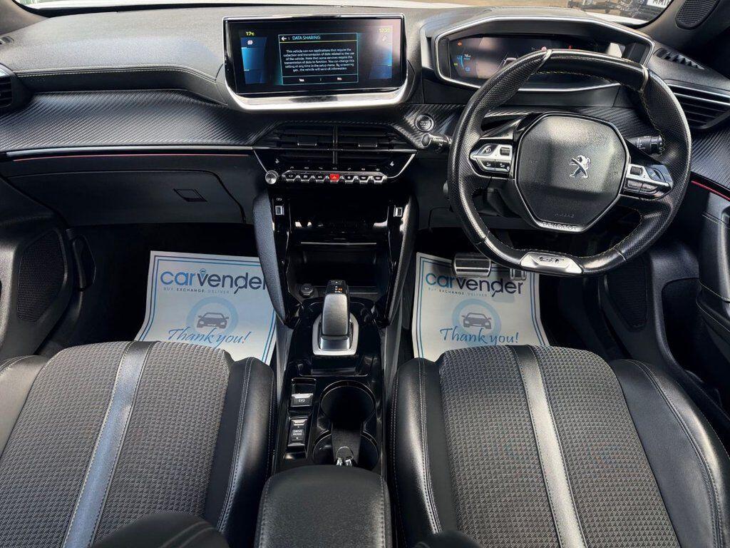 Peugeot E-2008 view 5