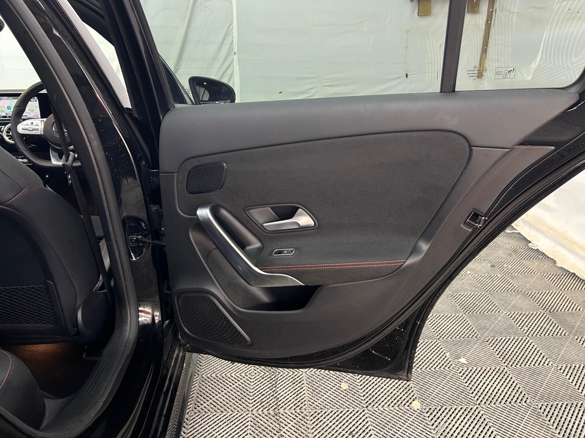 Mercedes-Benz A-Class view 29