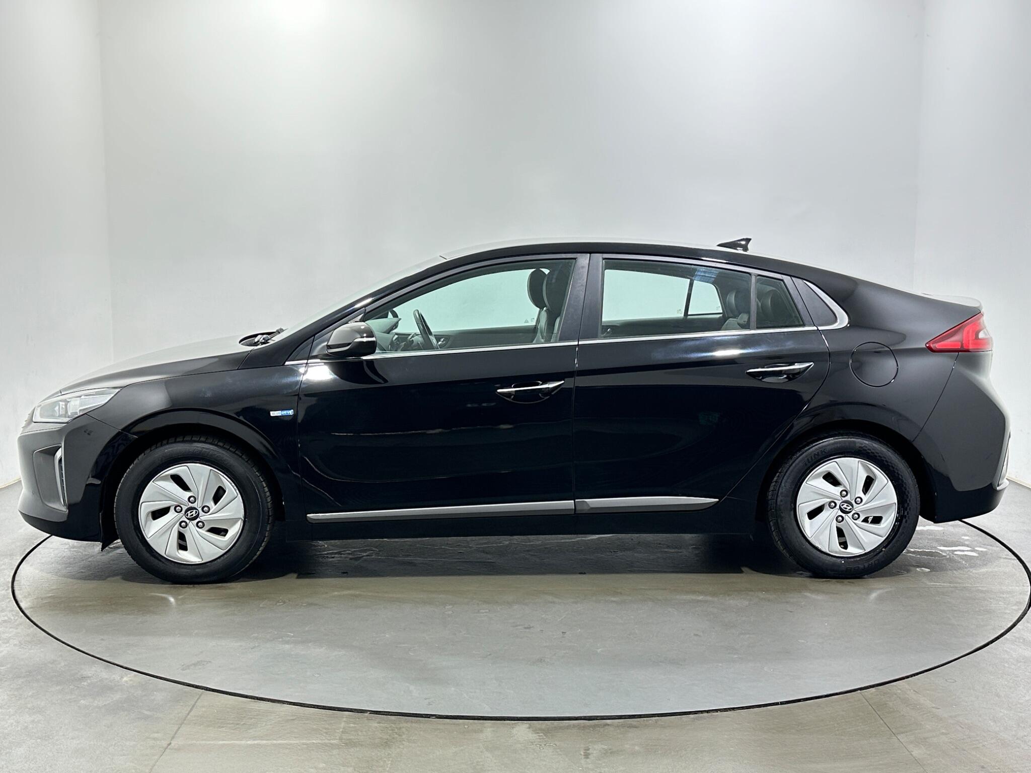 Hyundai IONIQ view 5