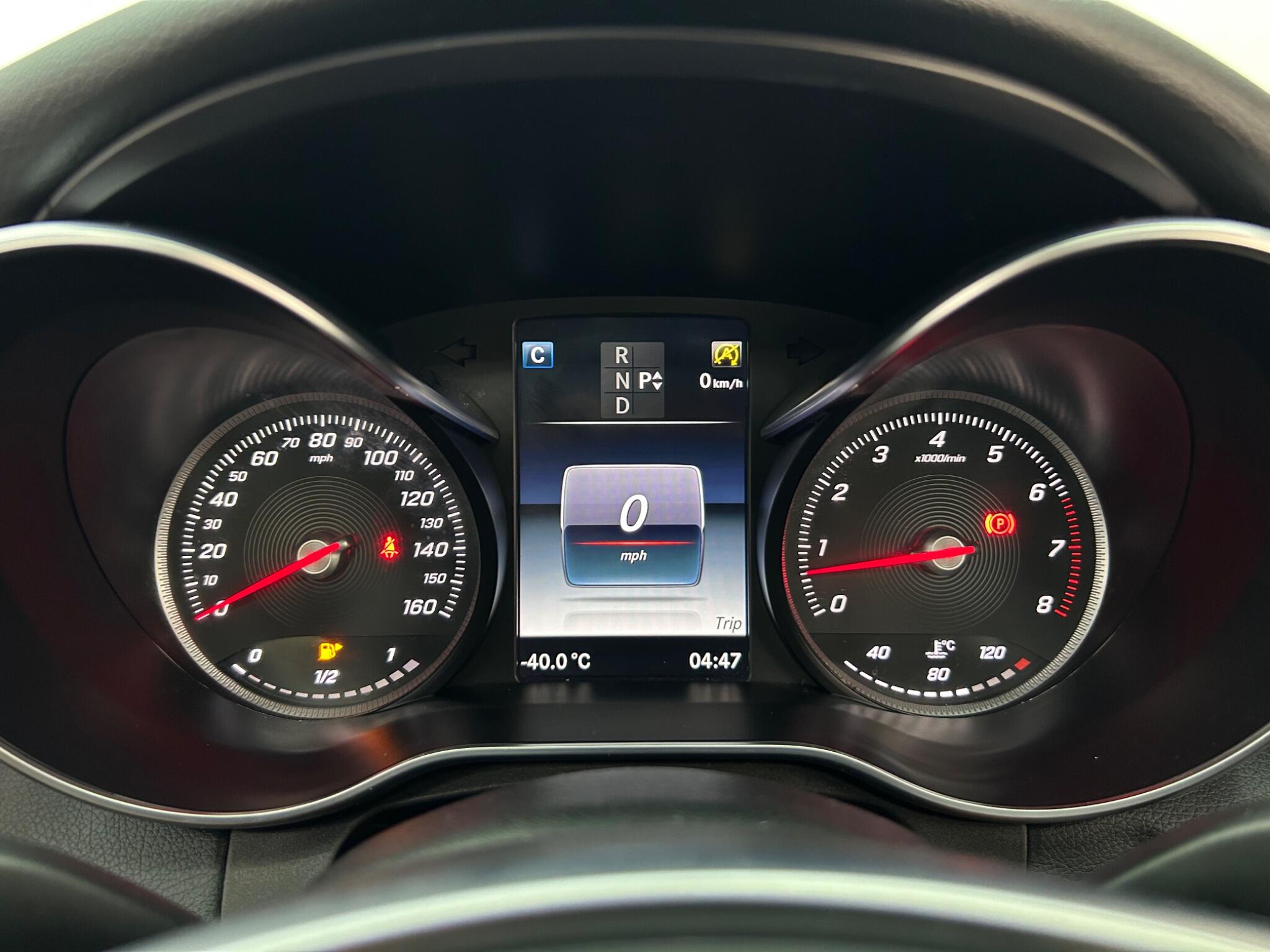 Mercedes-Benz C Class view 38