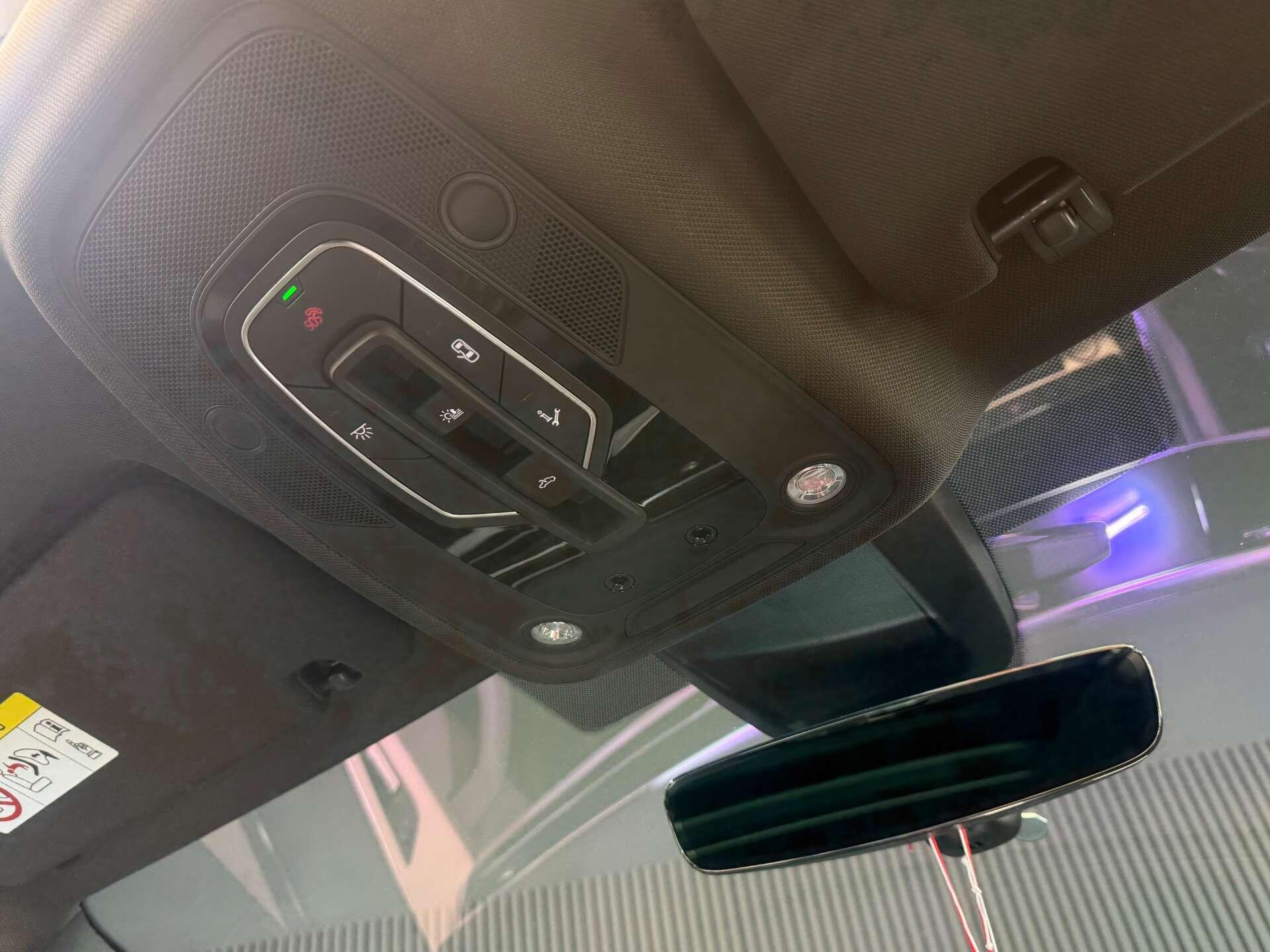Audi SQ7 view 32