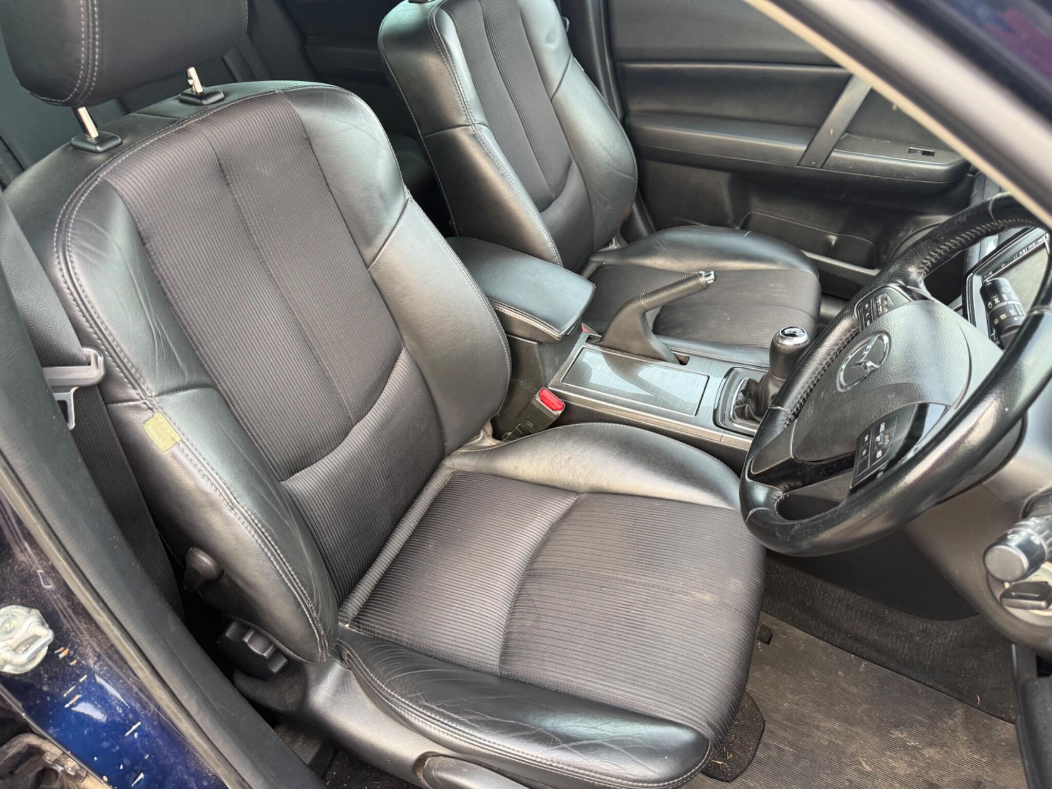 Mazda Mazda6 2.2d Venture Euro 5 5dr — photo 29 of 86