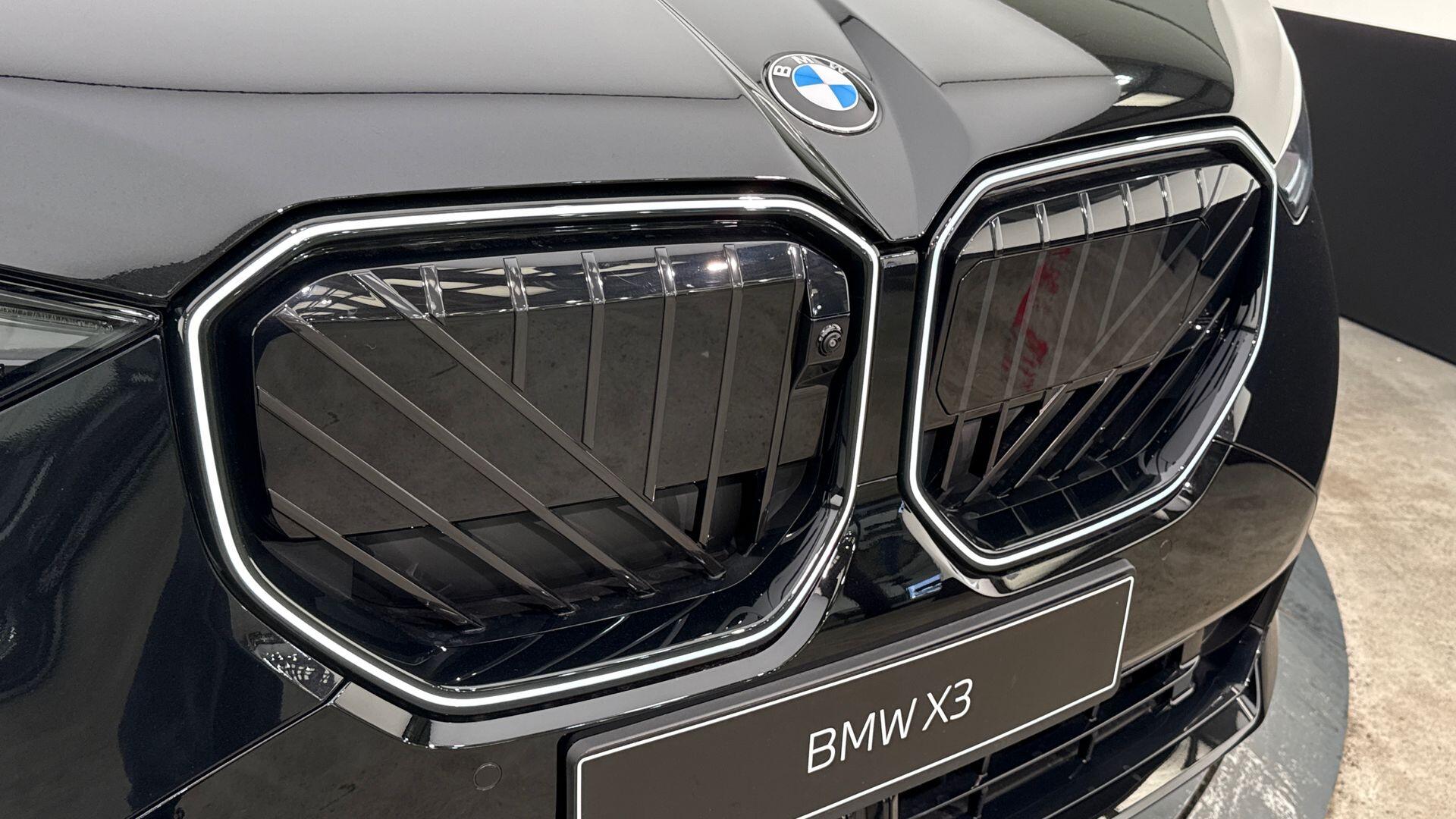 BMW X3 view 32