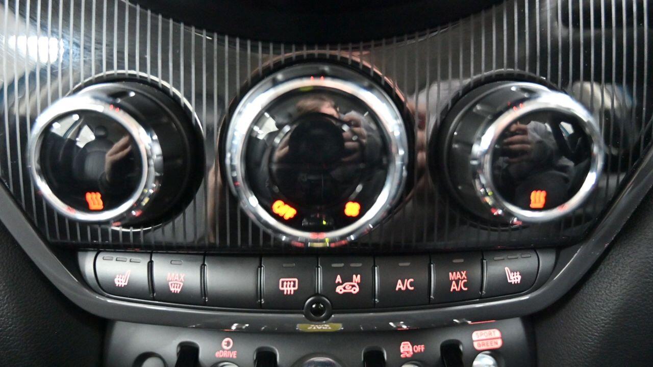 MINI Countryman view 29