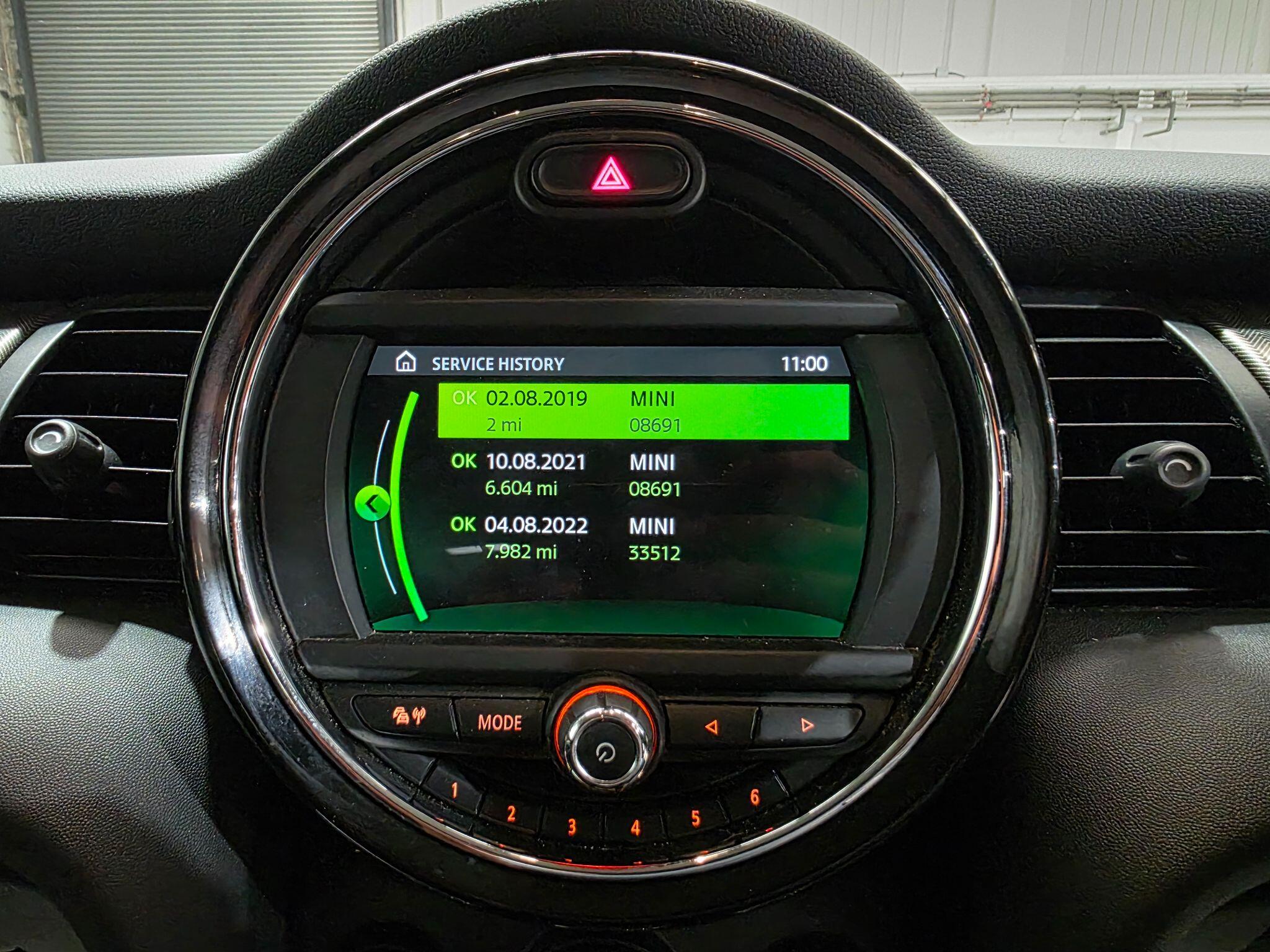 Mini Hatch view 8