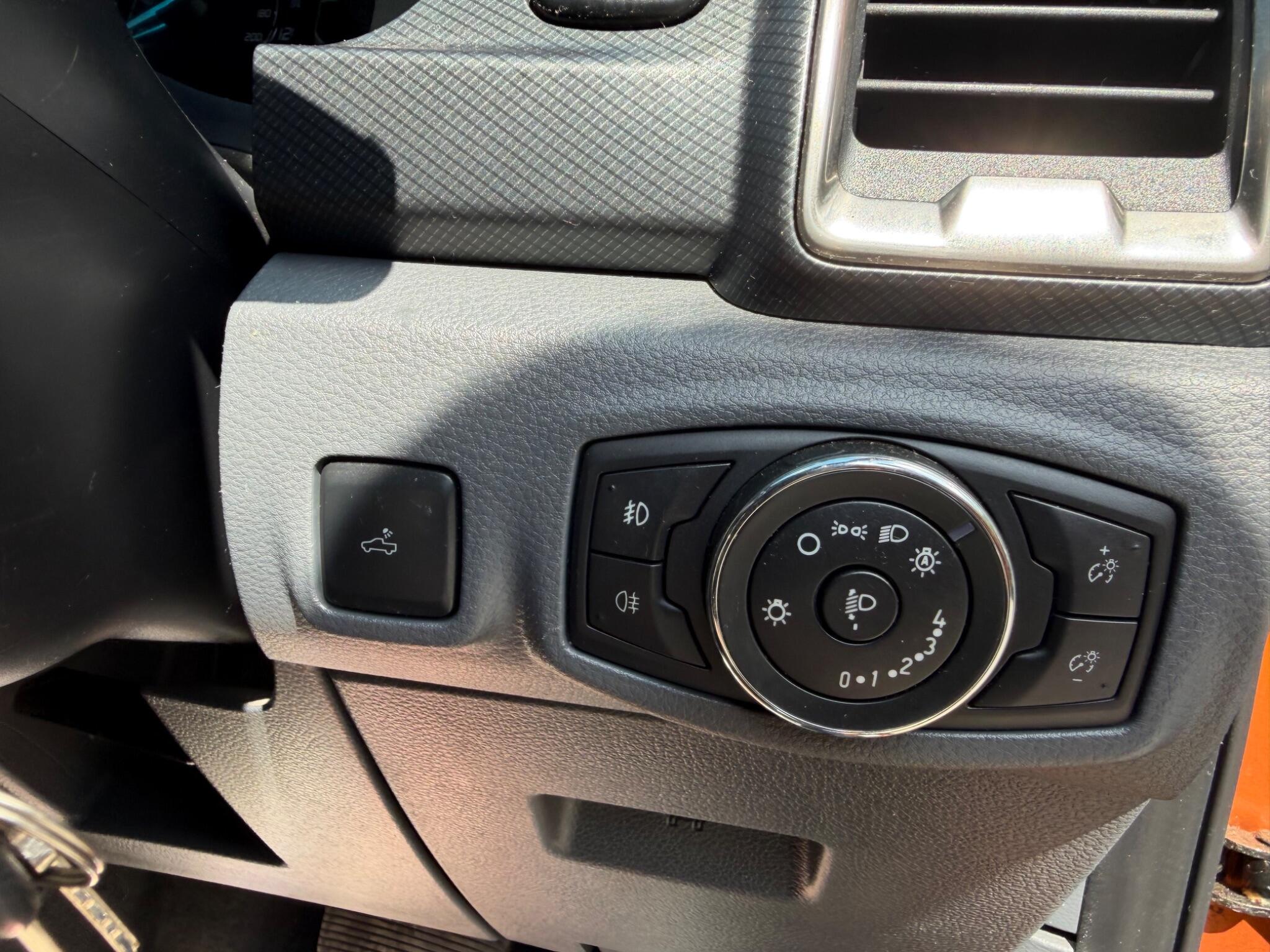 Ford Ranger view 24