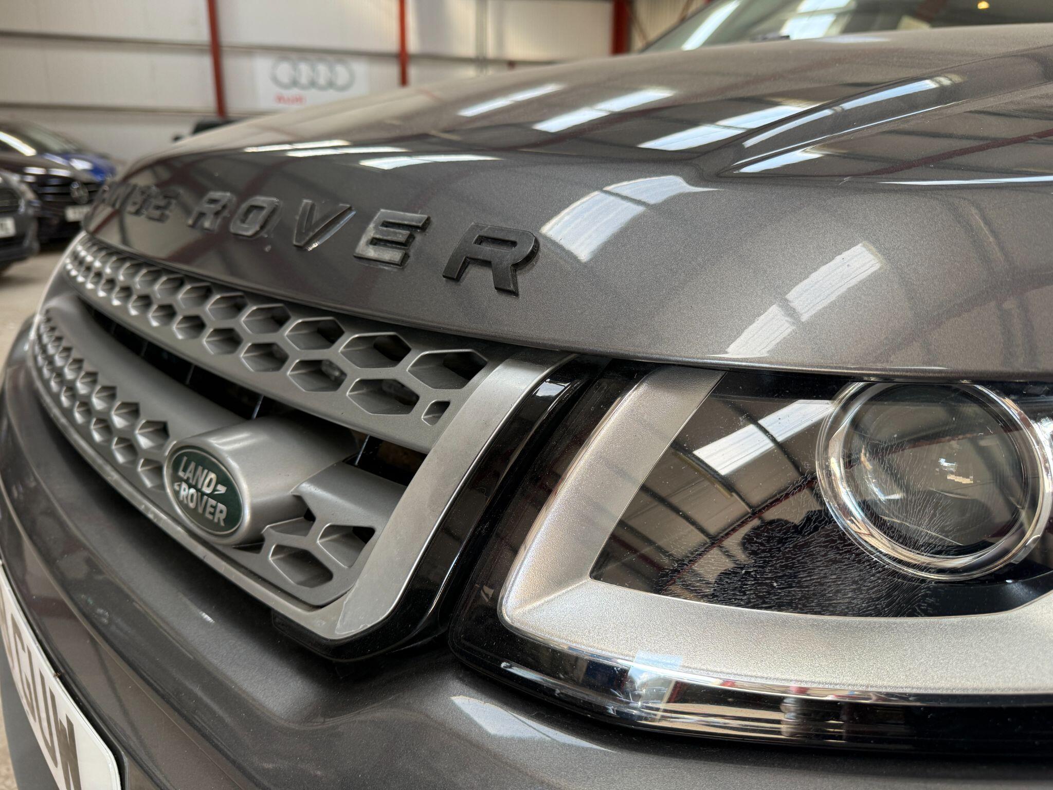 Land Rover Range Rover Evoque view 15