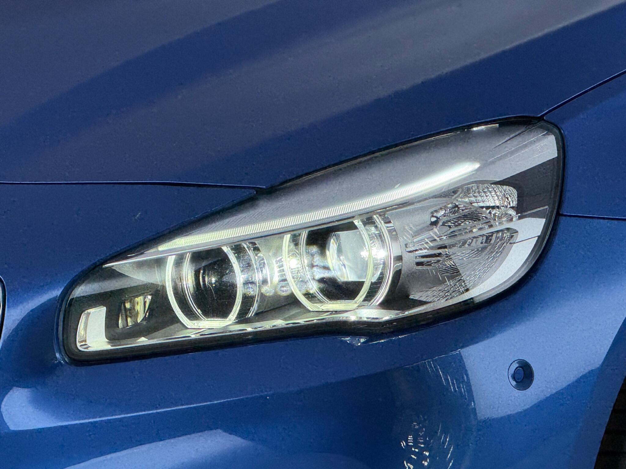 BMW 2 Series view 8