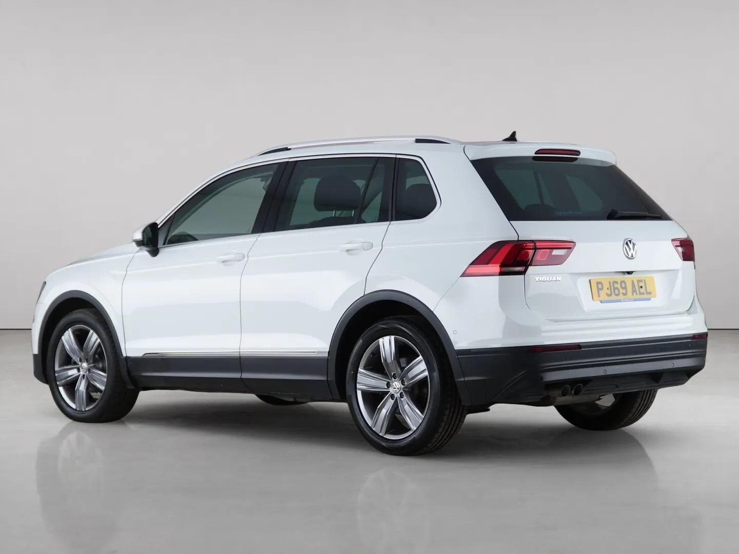 Volkswagen Tiguan view 9