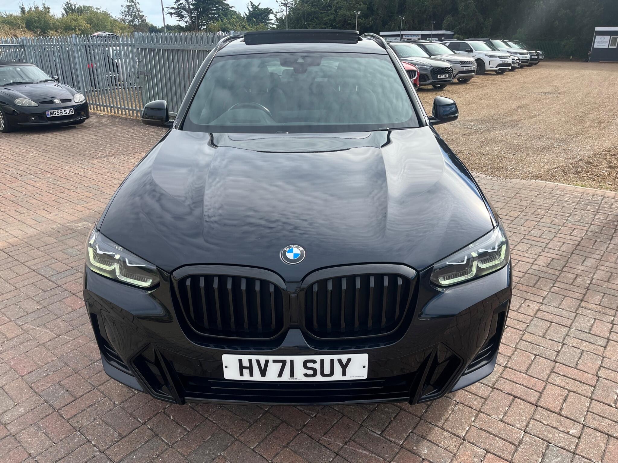 BMW X3 view 6