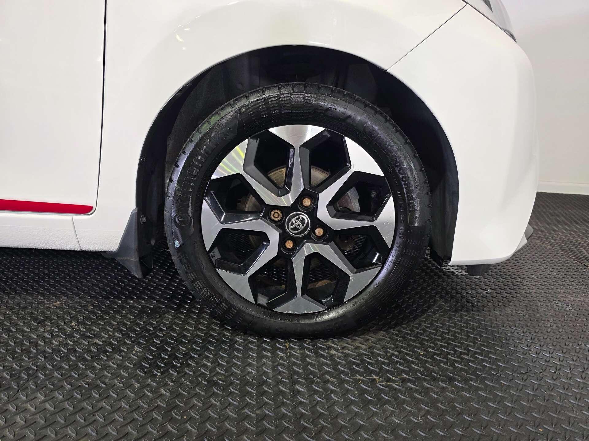 Toyota Aygo view 49
