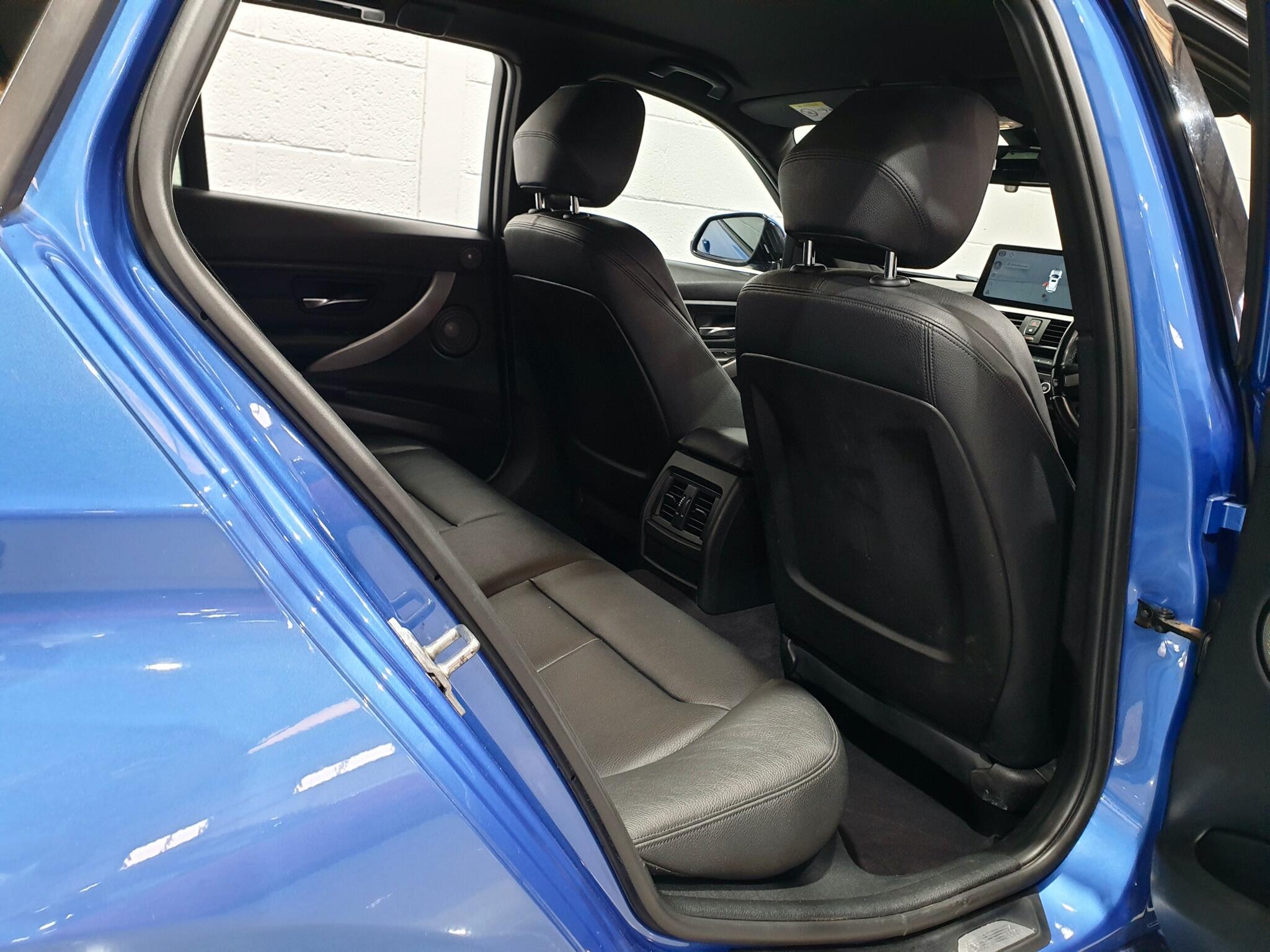 BMW 3 Series view 48