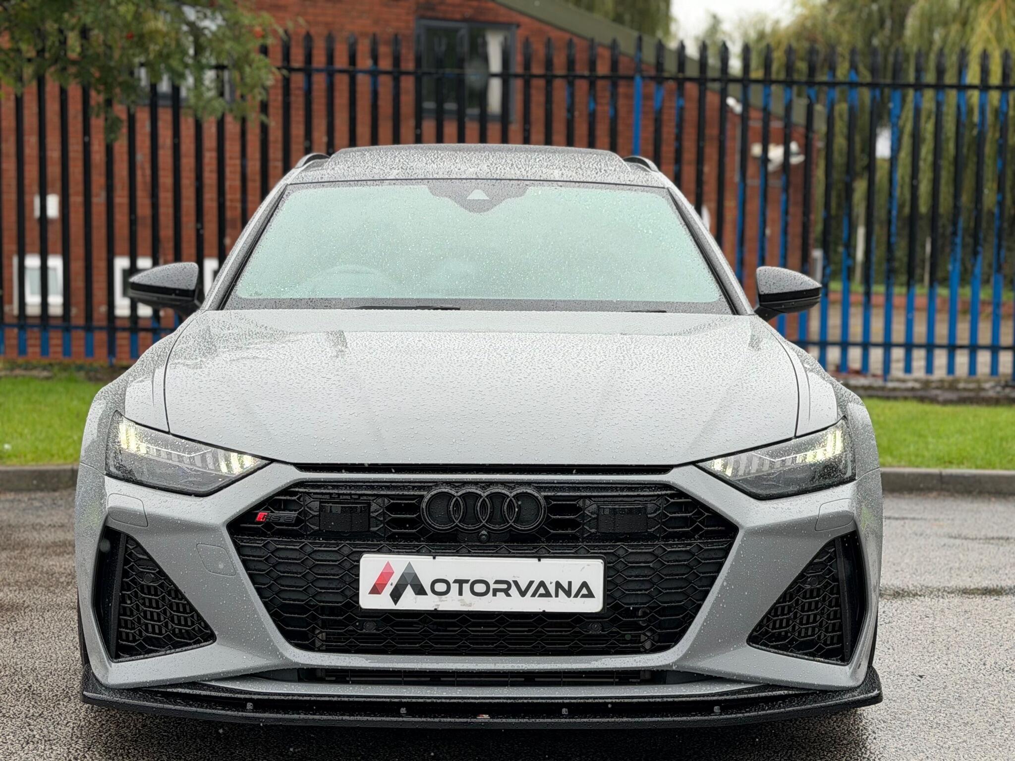 Audi RS6 view 4