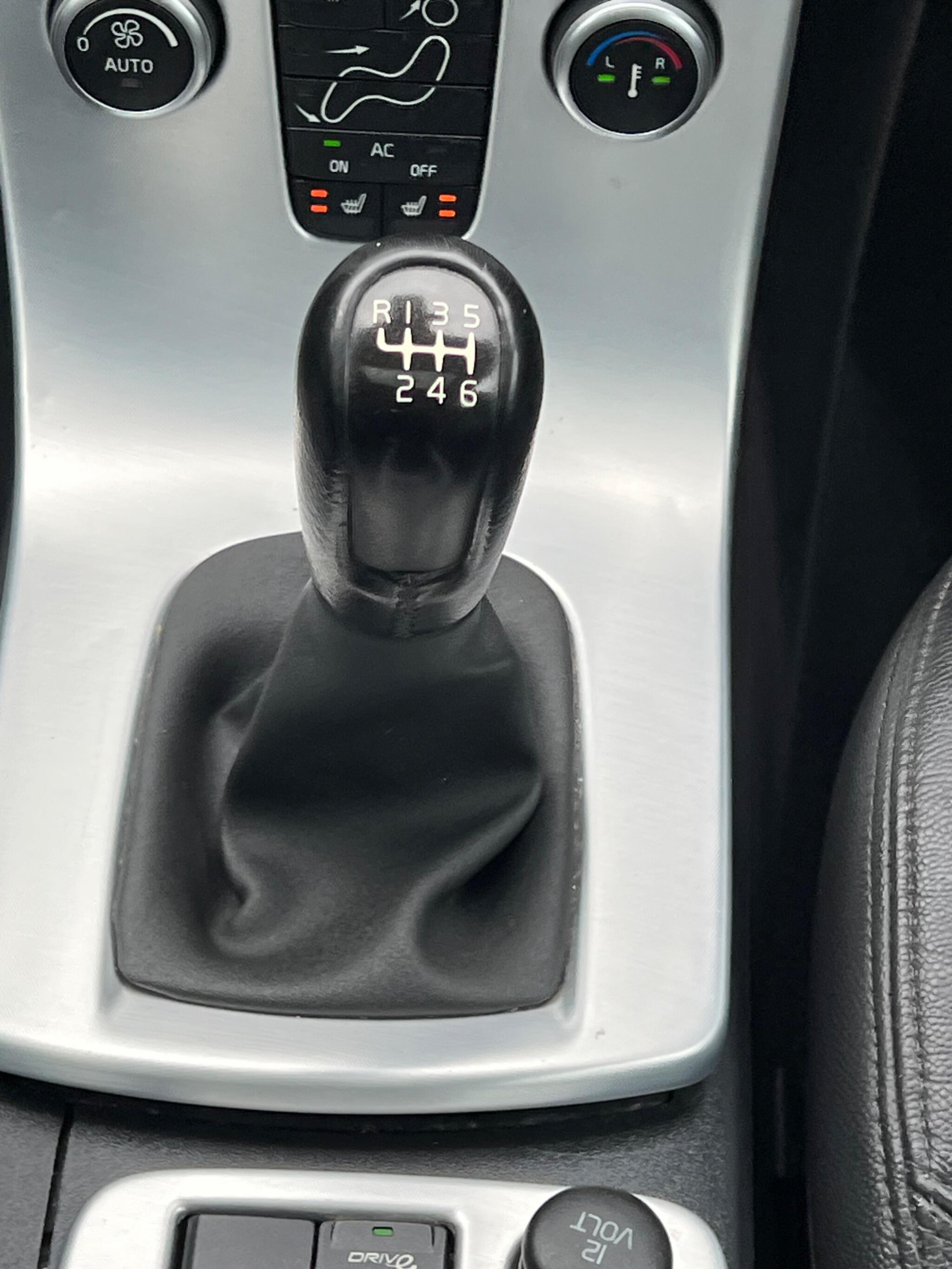 Volvo S40 view 25