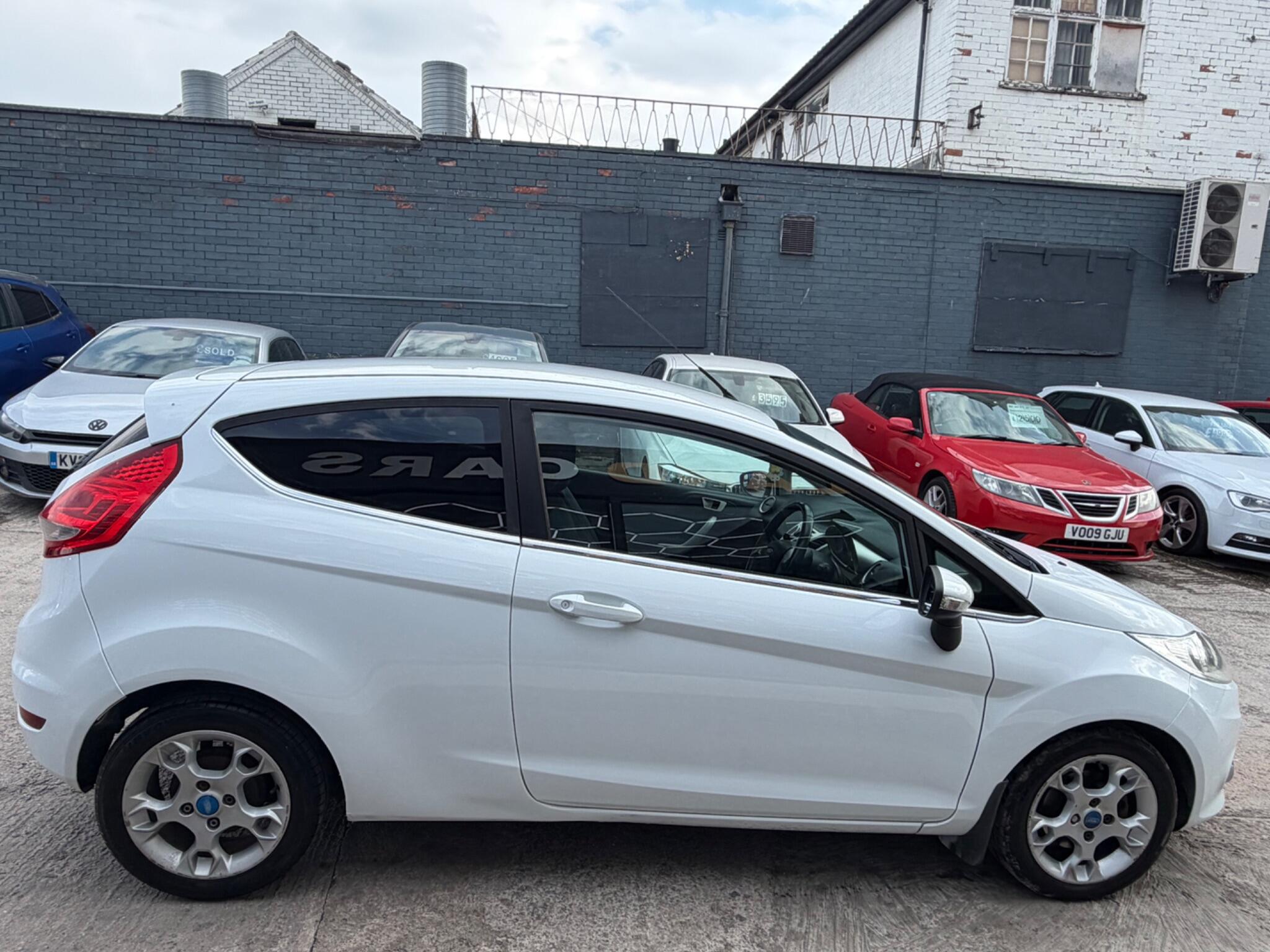Ford Fiesta view 8
